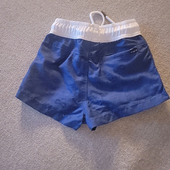 Between the flags boys swim trunks - Picture 2 of 4